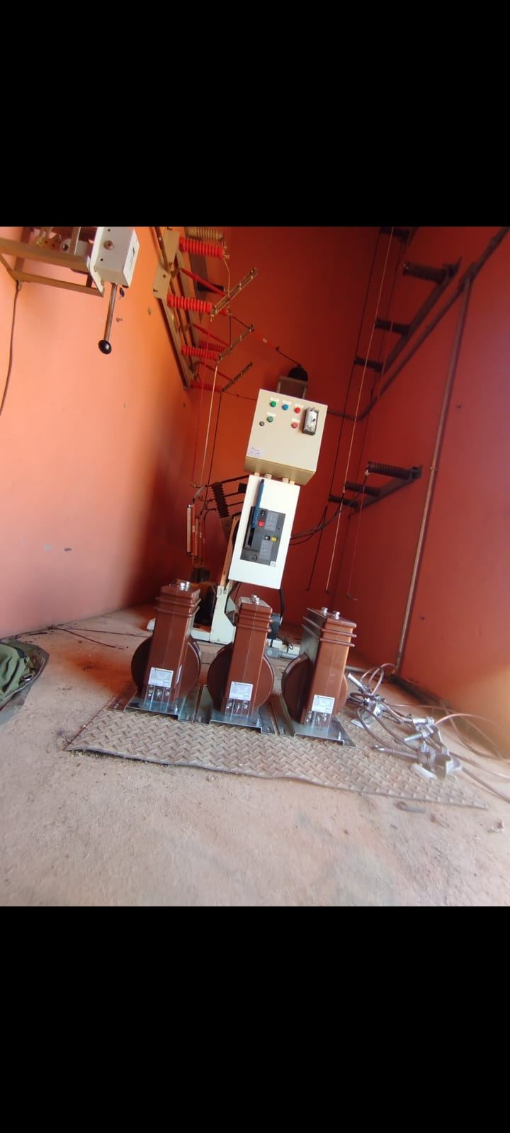 Equipamentos elétricos instalados em ambiente interno