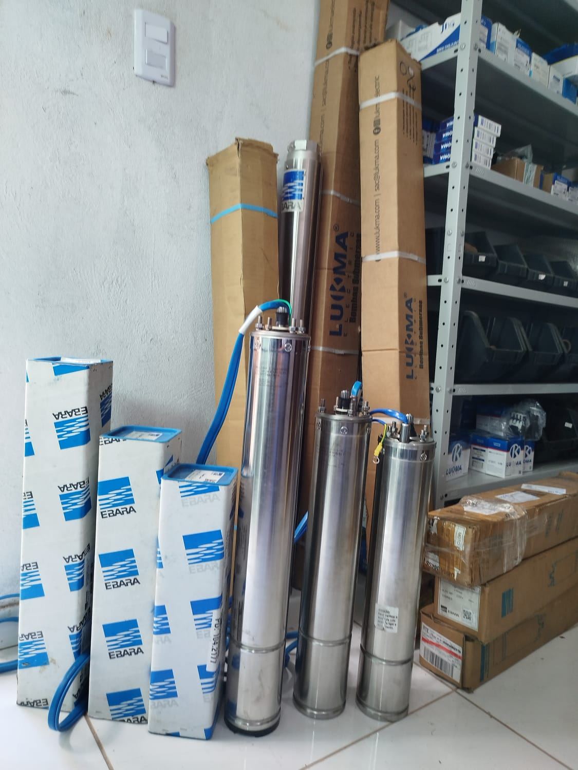 Motobombas submersas e equipamentos de bombeamento